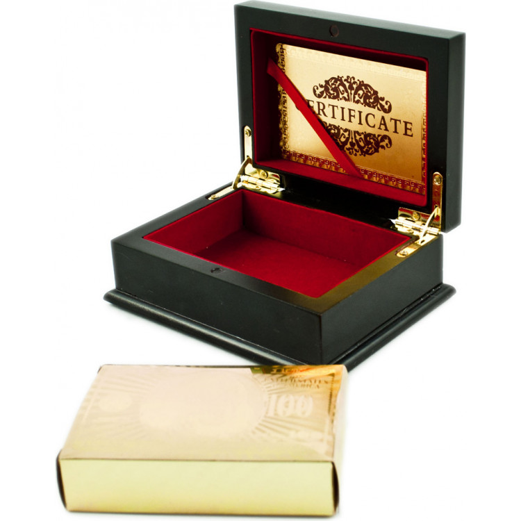 Plastové zlaté karty v ozdobnej krabičke